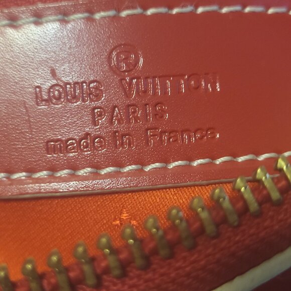 Louis Vuitton Red Suhali Leather Lockit PM Bag - Picture 2 of 16